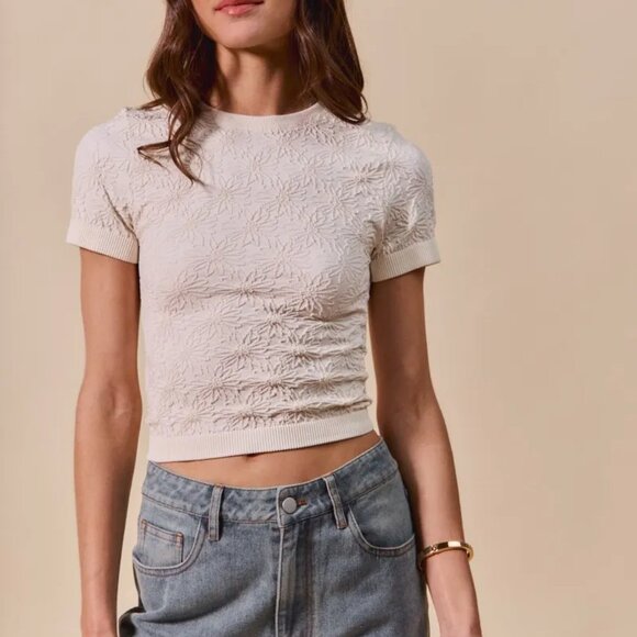 ✨NWT SO ME Floral Patterned Seamless Short Sleeve Top - Picture 6 of 9